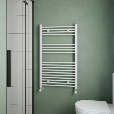 Flomasta Flat White 1760Btu Vertical Towel Radiator (W)600mm X (H)1000mm from B&Q