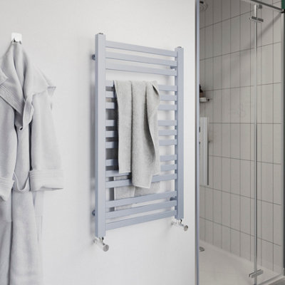 B&Q -  Wolfsbane Silver Effect 1381Btu Vertical Towel Radiator (W)500mm X (H)900mm