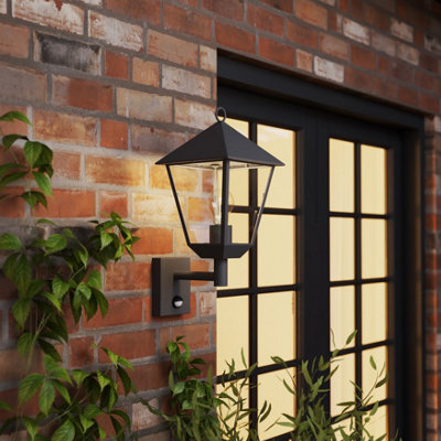 B&Q -  Docker Fixed Matt Dark Grey Pir With Motion Sensor Outdoor Wall Light 25W