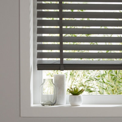 GoodHome Lone Grey Pvc Venetian Blind (W)160Cm (L)180Cm from B&Q