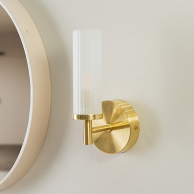 Valuelights Gold/Light Canya Brushed Ip44 Bathroom Frosted Reeded Glass Wall With Led Bulb