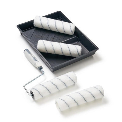 B&Q -  Seriously Good Paint Roller Set (Pack Of 4) Black/white (9 Inch)