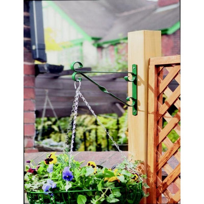 Ambador Steel Hanging Basket Bracket Green (25Cm) from B&Q
