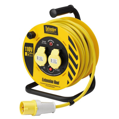 B&Q -  Defender Lightweight Industrial 16A 2 Way Cable Reel 25MThermal Cut OutSteel Frame