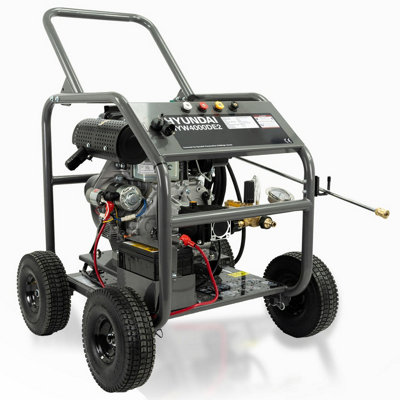 Hyundai 4000Psi / 275 Bar Diesel Pressure Washer Annovi Reverberi Triplex Pump  13L/min With 10M Hose  Hyw4000De2 from B&Q