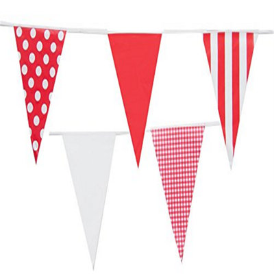Red Mix Bunting 10M With 20 Pennants from B&Q