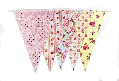 C1356 Yellow And Peach Shabby Chic Vintage Print Bunting With 35 Pennants from B&Q