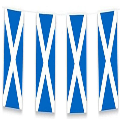 Scotland Rectangle Bunting 10M With 20 Flags from B&Q