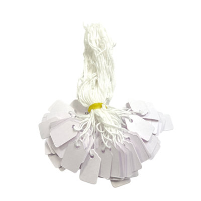  - Pack Of 200 Small White Strung Tags 13 X 20mm