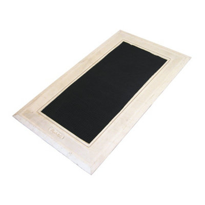 Henselite Flat Bowls Mat Black/white (One Size) from B&Q