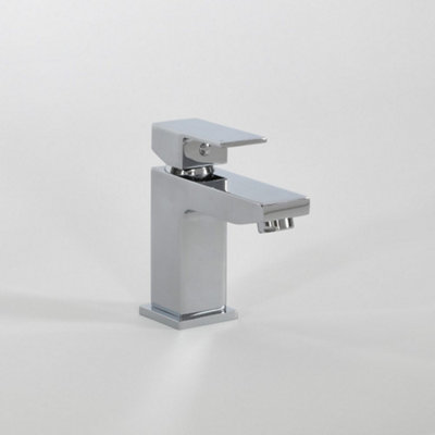 Homestylestore Chrome Mono Bathroom Basin Mixer Tap With Lever Handle from B&Q