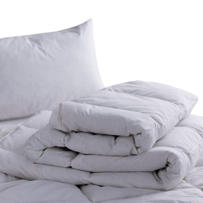 Belledorm Hotel Suite Duck Feather Duvet White (King) from B&Q