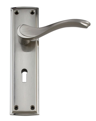 Ardeche Key Lock On Back Plate Handle from B&Q