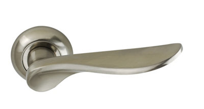 Darcel Juliette Handle On Round Rose from B&Q