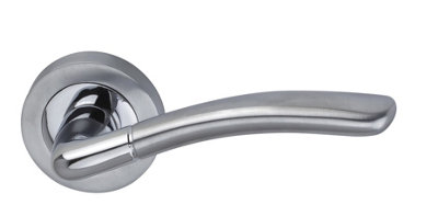Darcel Tilly Handle On Round Rose from B&Q