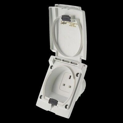B&Q Bullfinch 230V Outlet, White Plug Socket
