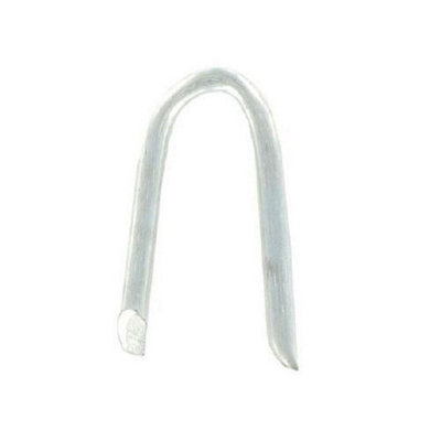 Fastpak 30mm Galvanized StaplesVp1116 from B&Q