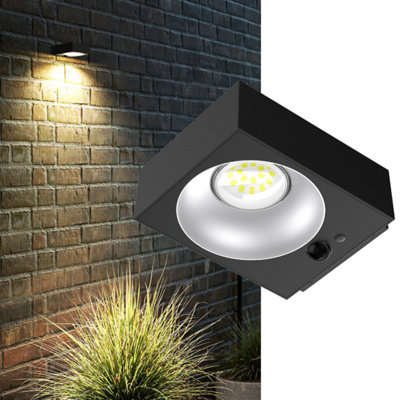 Nightsearcher Nexsun Ember 1000 Lumens  Square Modern Solar Wall Light from B&Q