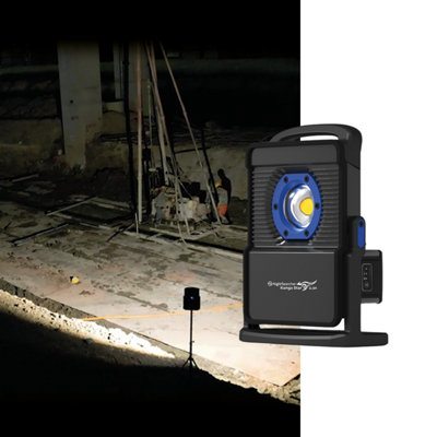 Nightsearcher Kangastar 2.2K   2200 Lumens  25M Beam Worklight Powered By DewaltMilwaukee & Metabo 18-21V Powertool Batteries from B&Q