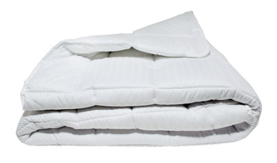  - Indulgence Microfibre King Bed 4.5 Tog Satin Stripe Duvet