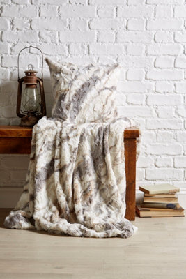 Faux Fur Throw Marble 130 X 180Cm. Super Warm Nordic Style Throw from B&Q