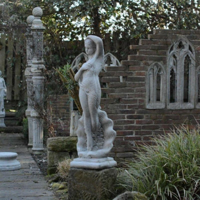  - Large Lady Statue Standing In Shell Conservatory Statue