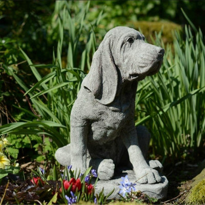 Stone Cast Bloodhound Garden Ornament from B&Q