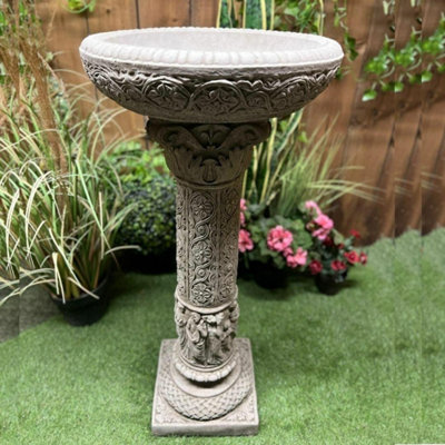 B&Q Roman Design Very Detailed Stone Cast Birdbath 40Cm