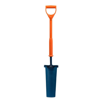 PegdevPdlShocksafe Insulated Newcastle Drainer Grafter Spade 16" Bs8020 Treaded Shovel For Trenches Channels And Post Holes from B&Q