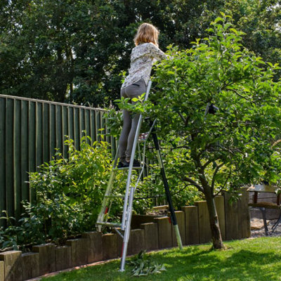 Henchman Fully Adjustable Tripod Ladder1.8M from B&Q