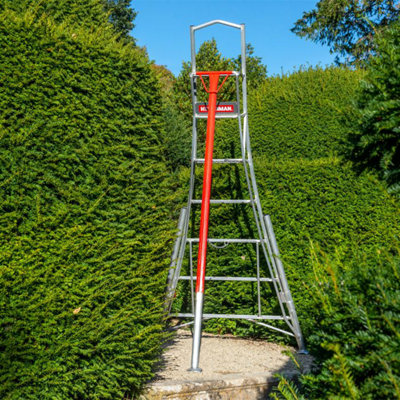 Henchman Tripod Ladder Pro2.4M from B&Q