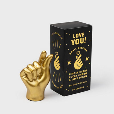 B&Q -  Golden Heart Fingers Lucky CharmGold - Image 4