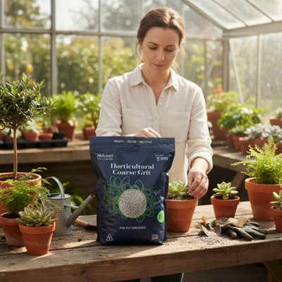 Melcourt Horticultural Coarse Grit 4Kg from B&Q