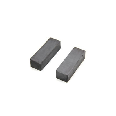 B&Q Y30bh Ferrite Magnet For Arts, Crafts, Model Making, Diy And Hobbies - 60Mm X 20Mm X 15Mm Thick - 4.9Kg Pull - Pack Of 2