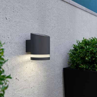 B&Q -  Solarcentre Truro Solar Wall LightAnthracite Edition