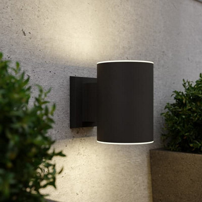 B&Q -  Solarcentre Grantham Up And Down Solar Wall Light