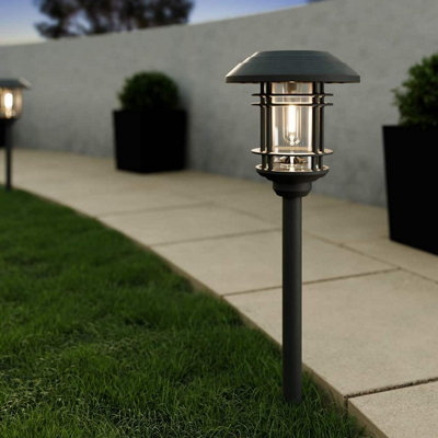 The Solar Centre Dartington Premium Solar Garden Light from B&Q
