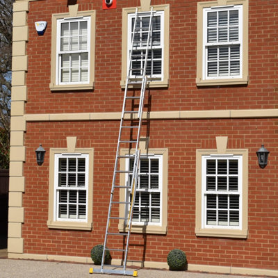 Trade Master Pro® 3 Section Extension Ladder | Auto Locking Clips | Aluminium | Anti Slip Stabiliser bar | Massive 150kg Weight Rating | EN131 Pro Certified (5.13m) - Image 3