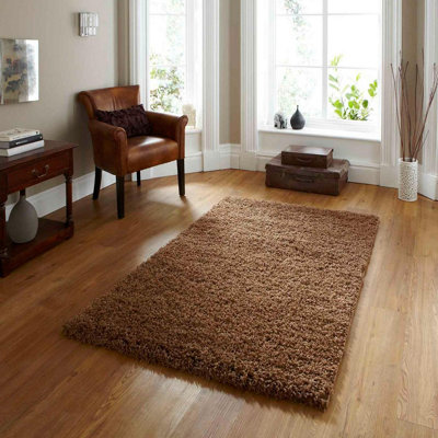 B&Q Beige Solid Plain Shaggy Easy To Clean Rug For Dining Room-80Cm X 150Cm