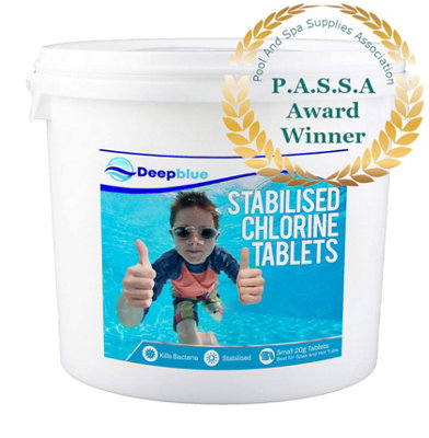 Deep Blue Pro  Mini 20G Stabilised Chlorine Tablets 5 Kg With Floating Dispenser from B&Q