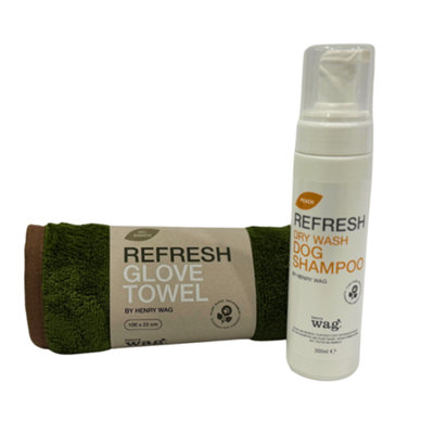 Henry Wag Refresh Peach Dry Wash Shampoo And Refresh Glove Towel from B&Q