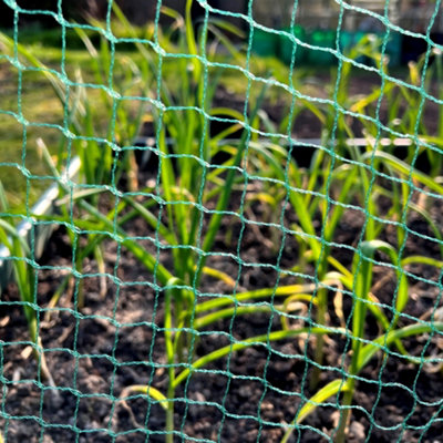 Gardenskill Bird Block Soft Anti Bird Net For Fruit Vegetable Plant Protection 8M X 25M from B&Q
