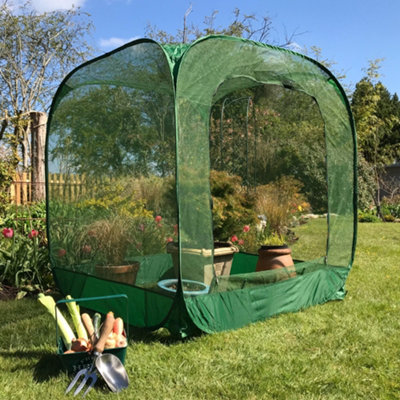 Gardenskill Pop Up Cabbage & Brassica Crop Cage Bird Mesh Pest Protection Cover 1M X 1.35M H from B&Q