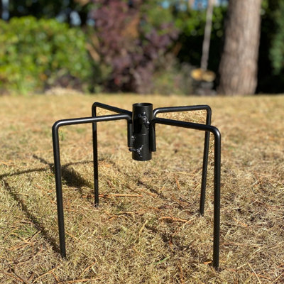 Selections Bird Feeding Station Stabiliser Stand Base Feet Gound Spikes from B&Q