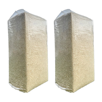Warma 40Kg Large Bale Wood Shavings Shavings Hamster Rabbit & Guinea Pig Bedding 20Kg X 2 Pack from B&Q