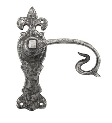 B&Q -  Natural Textured Curly Lever Latch Set