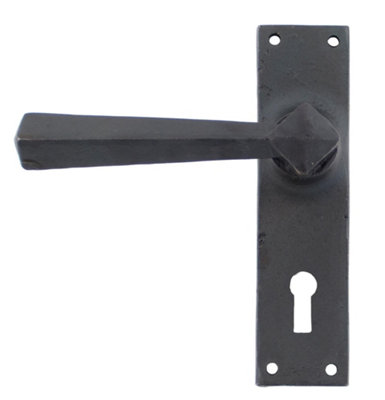B&Q -  Beeswax Straight Lever Lock Set - Image 5