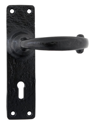 B&Q -  Black Mf Lever Lock Set