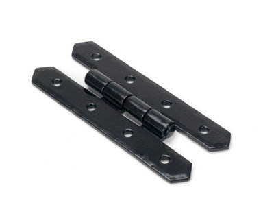 From The Anvil Black 4 Inch H Hinge (Pair) from B&Q