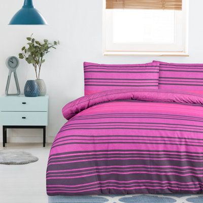 B&Q Smart Living Luxury Reversible Polycotton Easy Care Bedding Quilt Cover, Textured Duvet Cover Set, Bed Covers - Textured Stripe Green